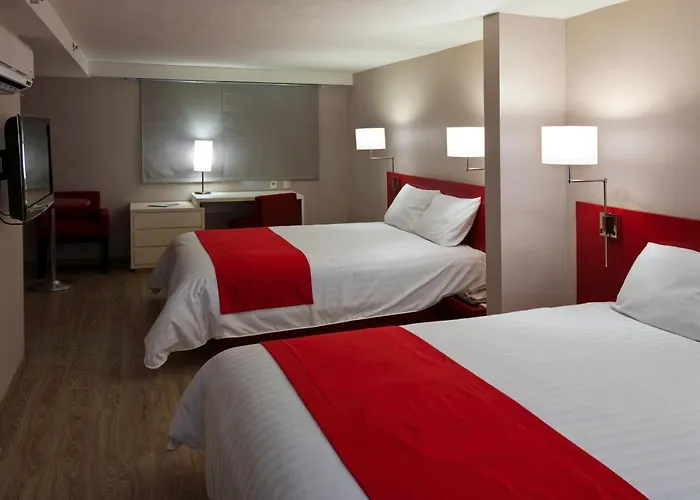 Hotel Express Buenavista 4*